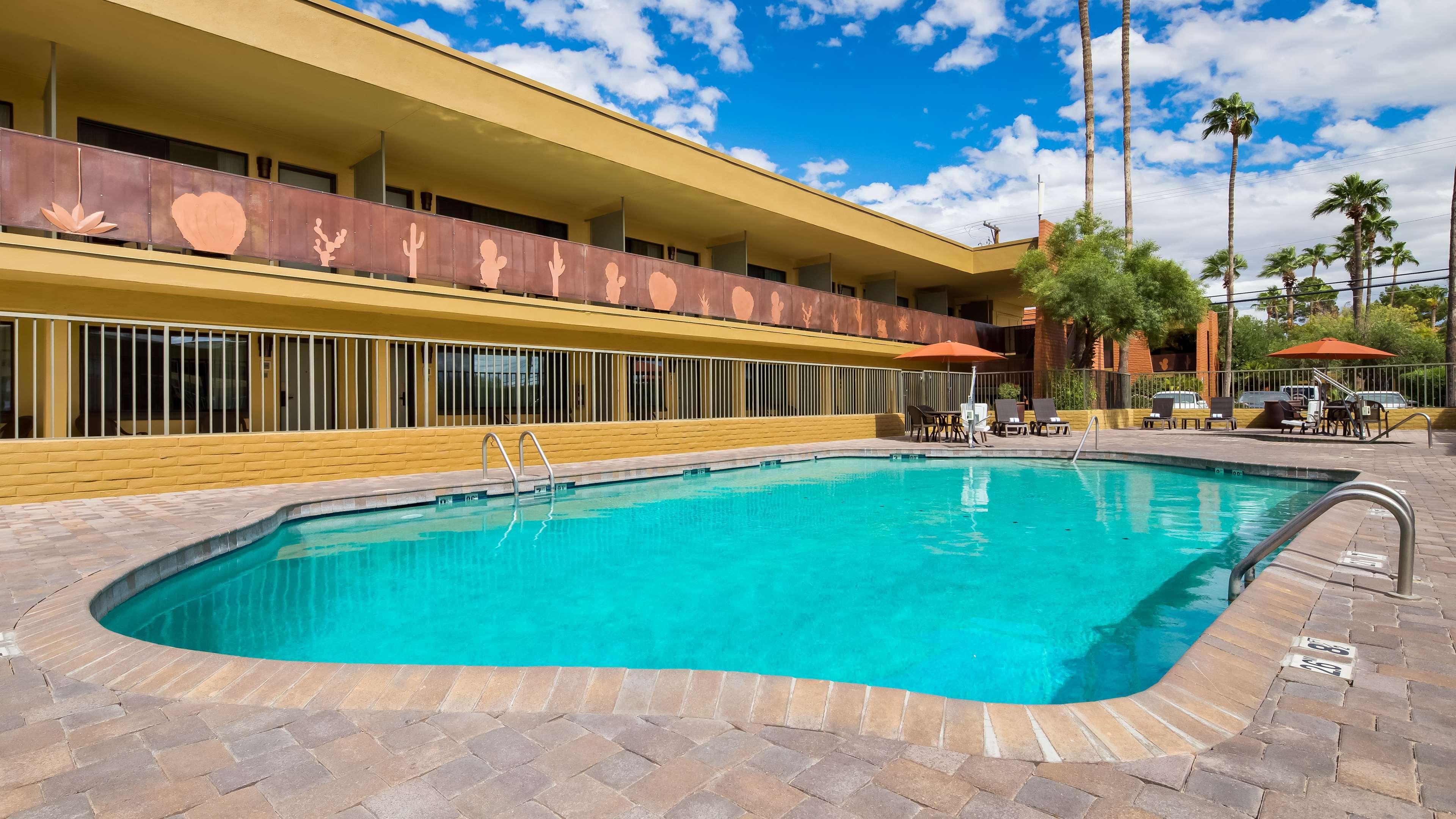 Best Western Royal Sun Inn & Suites Tucson Exterior photo