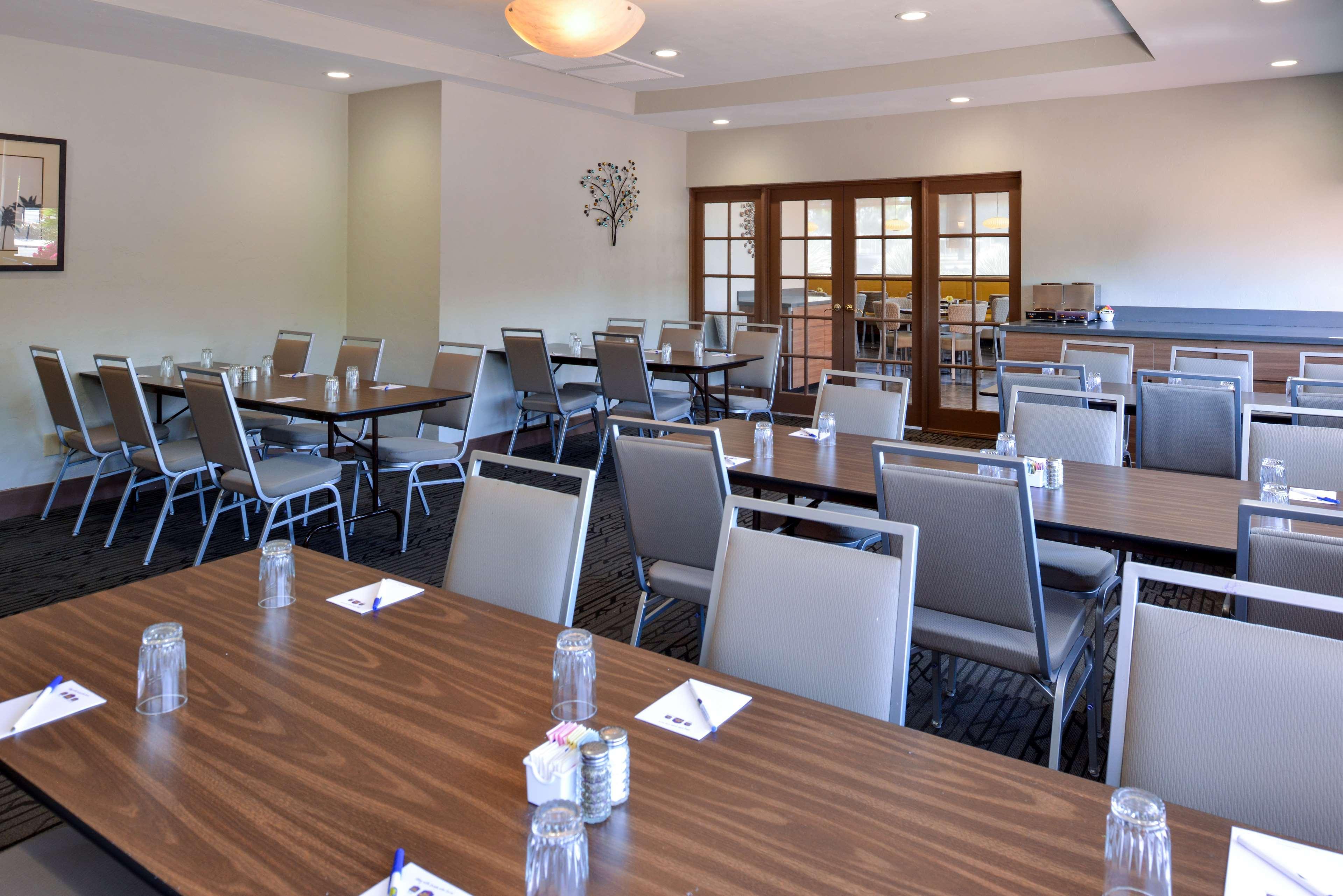 Best Western Royal Sun Inn & Suites Tucson Exterior photo
