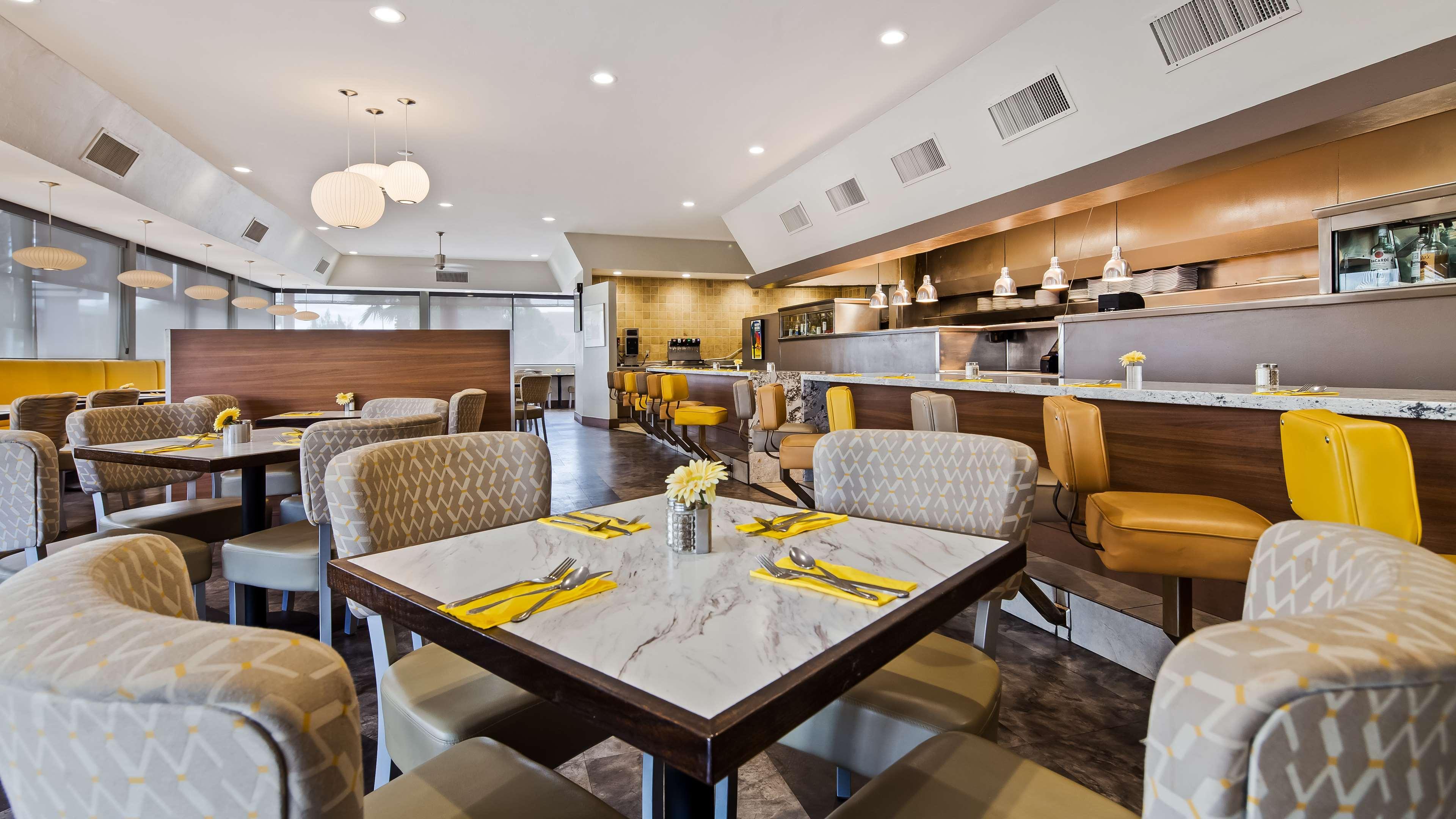 Best Western Royal Sun Inn & Suites Tucson Exterior photo