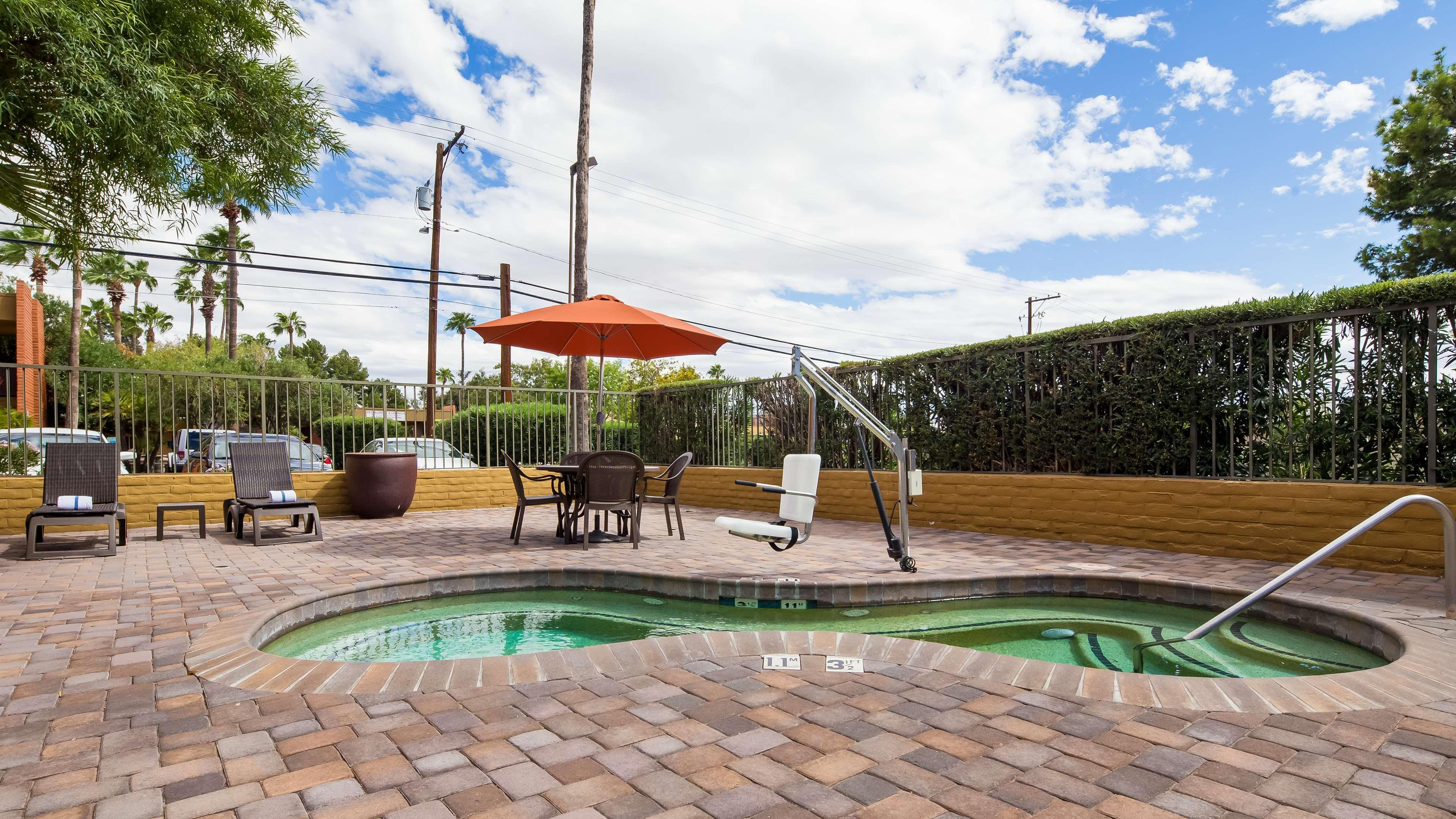 Best Western Royal Sun Inn & Suites Tucson Exterior photo