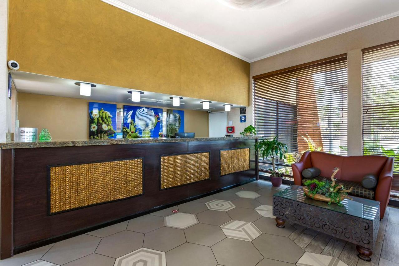 Best Western Royal Sun Inn & Suites Tucson Exterior photo