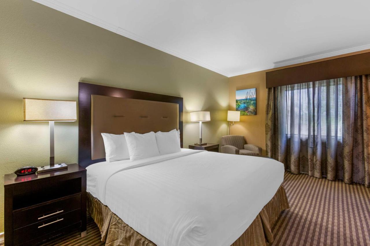 Best Western Royal Sun Inn & Suites Tucson Exterior photo